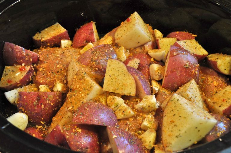 Crock Pot Chicken and Potatoes