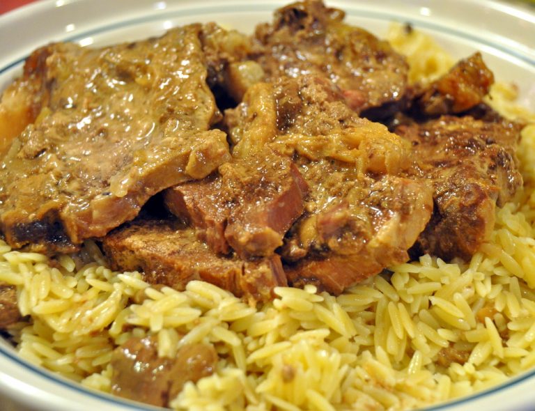 Crock Pot Round Steak with Mushroom Cream Sauce