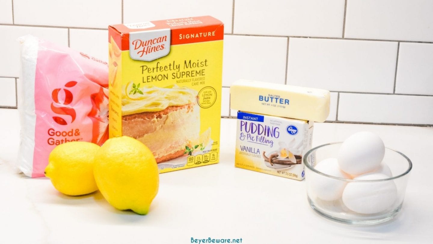 Mini Lemon Drop Cakes {Topped With a Lemon Glaze!}