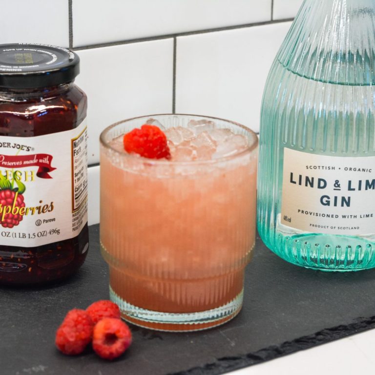 A fruity gin cocktail is this raspberry gin and jamp cocktail so easy to make with the help of the raspberry jam and is married with the citrus-forward gin with the help of some lemon juice.