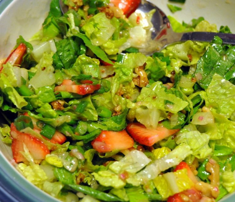 Asian Chopped Salad with Berries