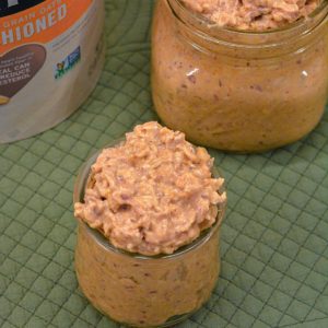 Looking for healthy, high protein breakfast ideas? Try these Peanut Butter Overnight Oats! Easy recipe, customizable, and perfect for meal prep.