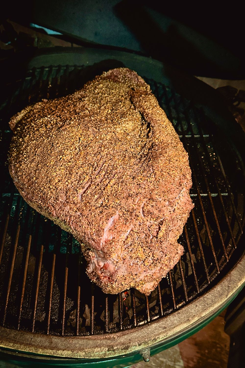 Big Green Egg smoked brisket recipe for beginners and pros. Step-by-step instructions, tips, and a simple rub recipe for smoking brisket on your BGE.