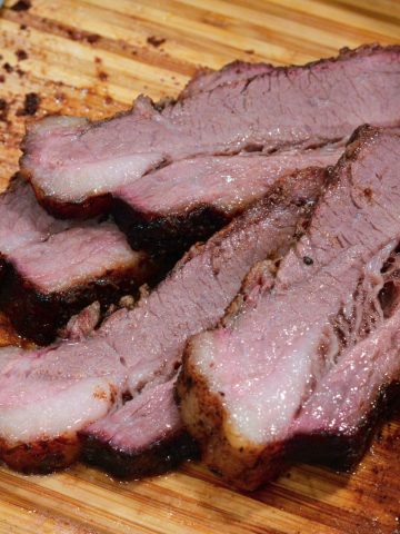 Big Green Egg smoked brisket recipe for beginners and pros. Step-by-step instructions, tips, and a simple rub recipe for smoking brisket on your BGE.