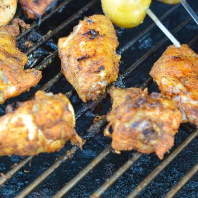 Say goodbye to soggy wings! 👋 This baking powder trick guarantees crispy, dry-rubbed smoked chicken wings every time. Perfect for game day!